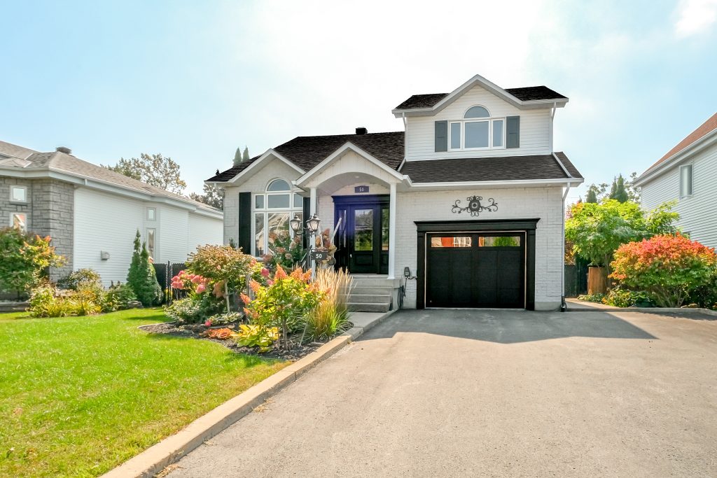 Courtier immobilier à Saint-Hubert – Sonia Rose